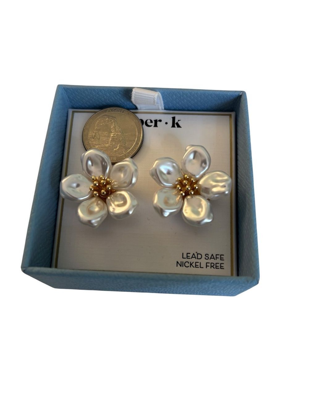 Piper•K Flower Stud Iridescent Earrings w/Gold Tone Beaded Center. - Picture 6 of 6